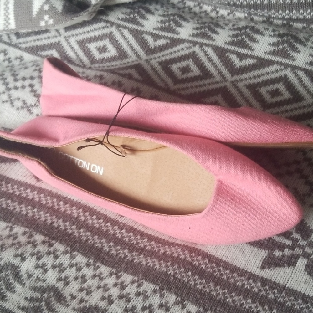 pink flat shoes